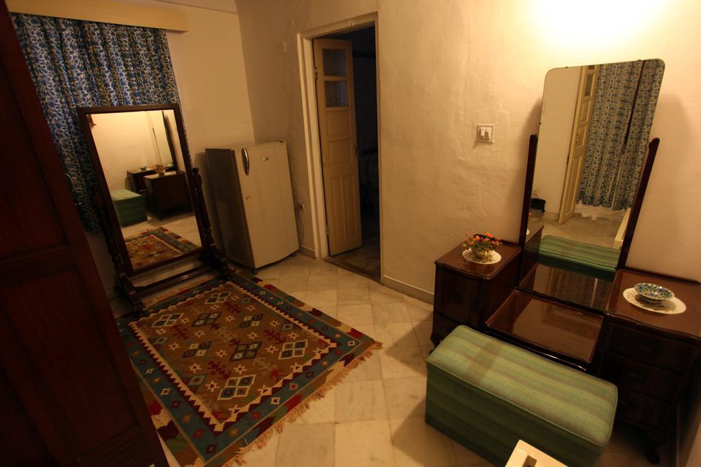 자이푸르 Loharu House B&B 객실 사진